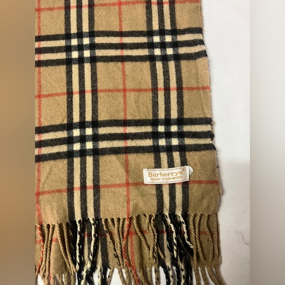 Preloved Vintage Burberrys (old name for Burberry) Scarf unisex - Picture 2 of 9